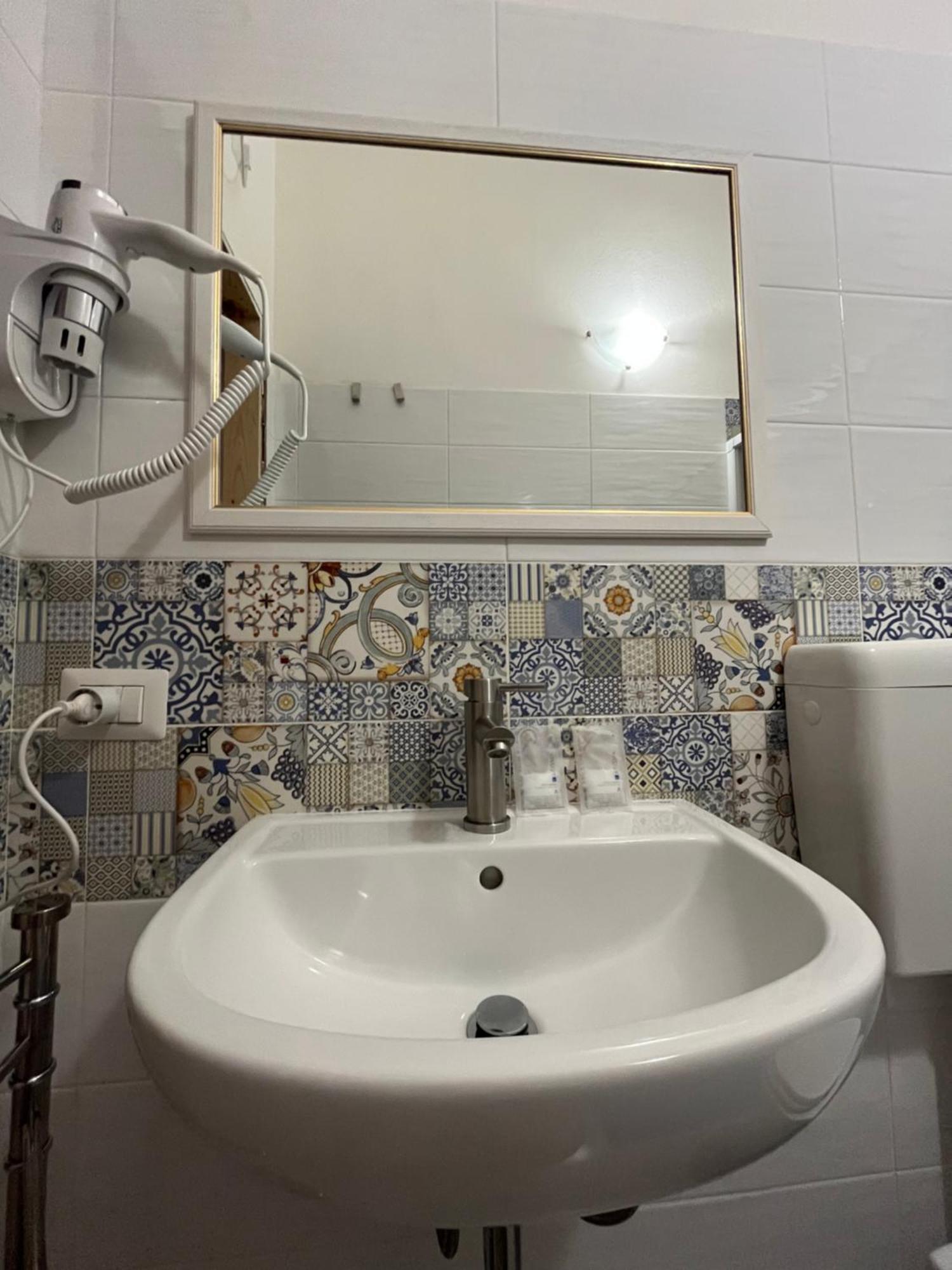 B&B Regina Rooms 아볼라 외부 사진