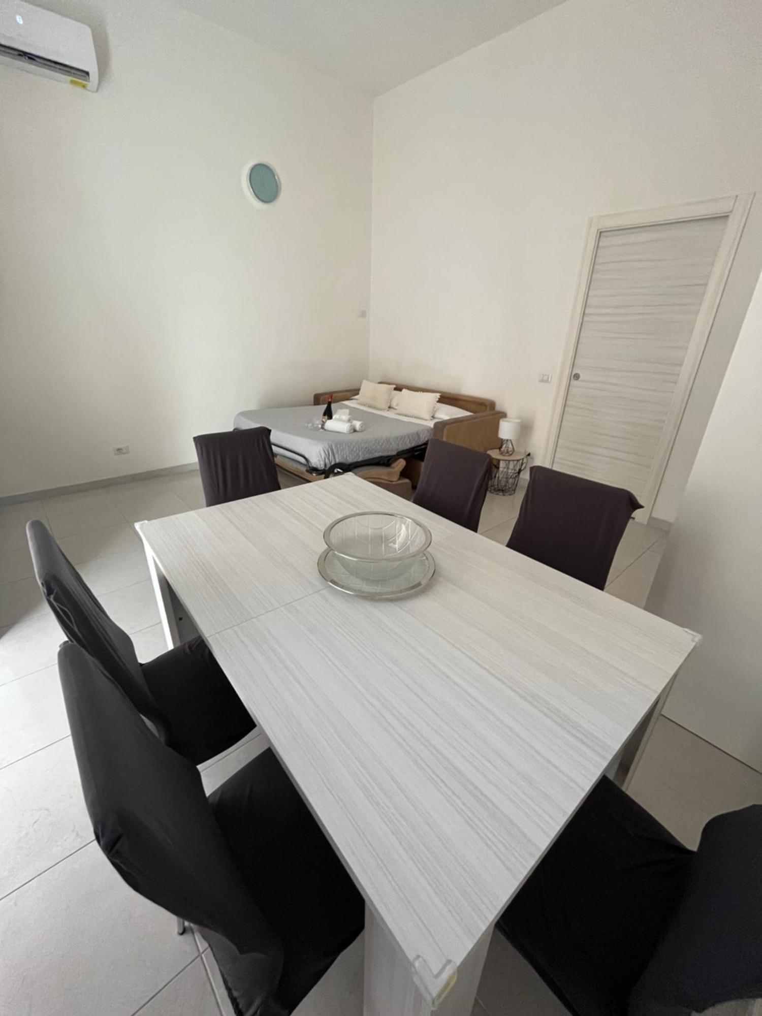 B&B Regina Rooms 아볼라 외부 사진